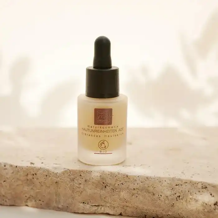 HAUTUNREINHEITEN ADÉ - Klärendes Hautserum mit Hyaluron 15ml BIO-Naturkosmetik