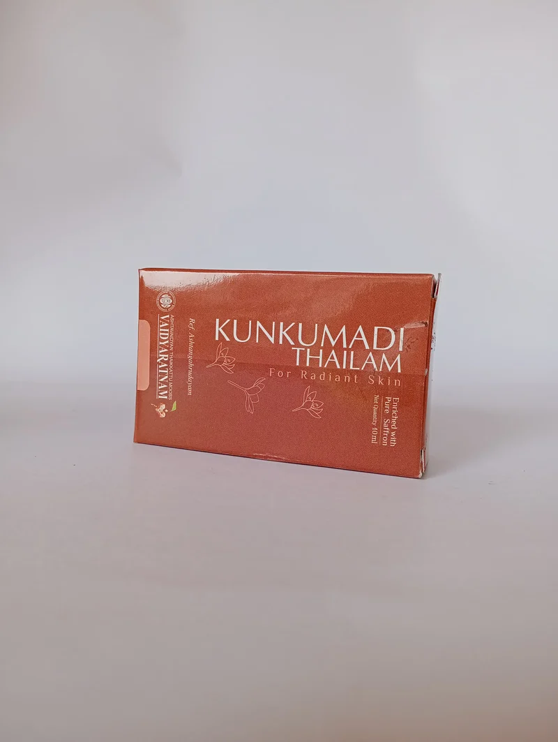 Kunkumadi Thailam - VAIDYARATNAM AYURVEDA 10ML