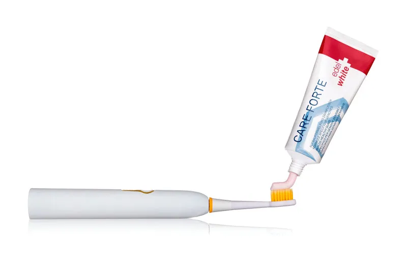 edelwhite Sonic Generation Health Suite 8+ Schallzahnbürste Ultrasoft INKL. 4 ERSATZKÖPFE (UVP 59,96€) STIFTUNG WARENTEST NOTE 1,9 GUT /SEHR GUT " ausgezeichnet dank 2-wöchigen Akkulaufzeit" , inkl. Reisehandtuch