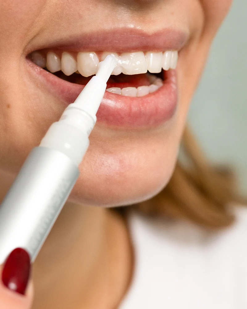 Whitening pen