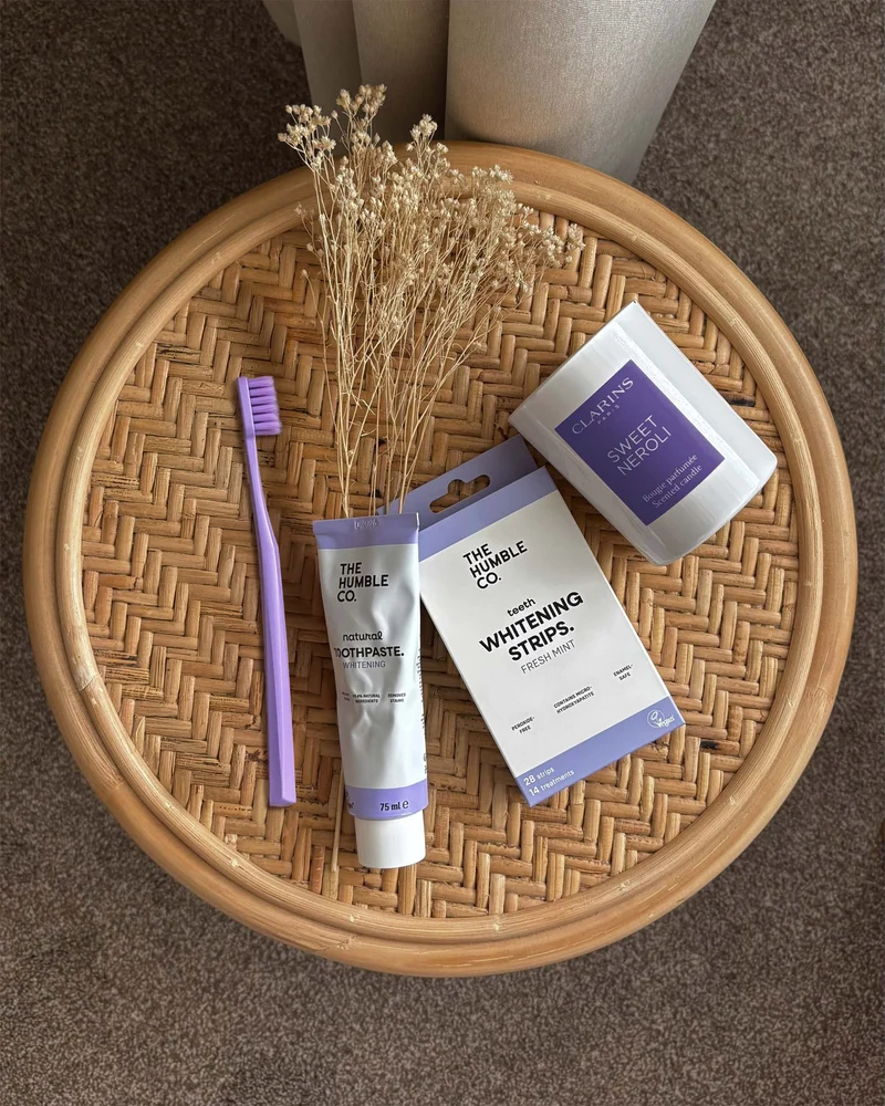 The Whitening kit