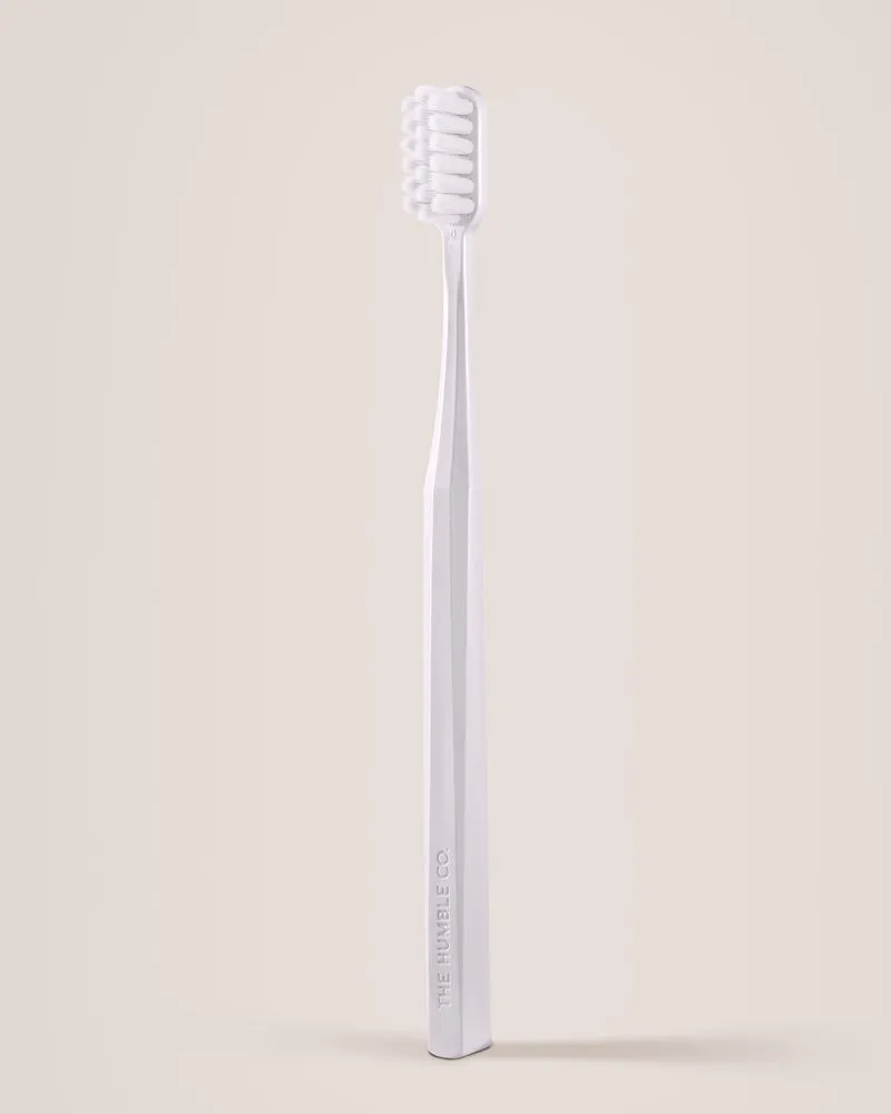 Humble Brush 7K – White