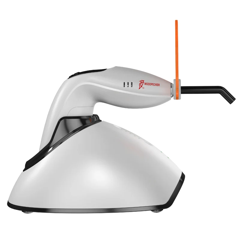 LED.F Plus Polymerisationslampe 1.800 mw/cm²