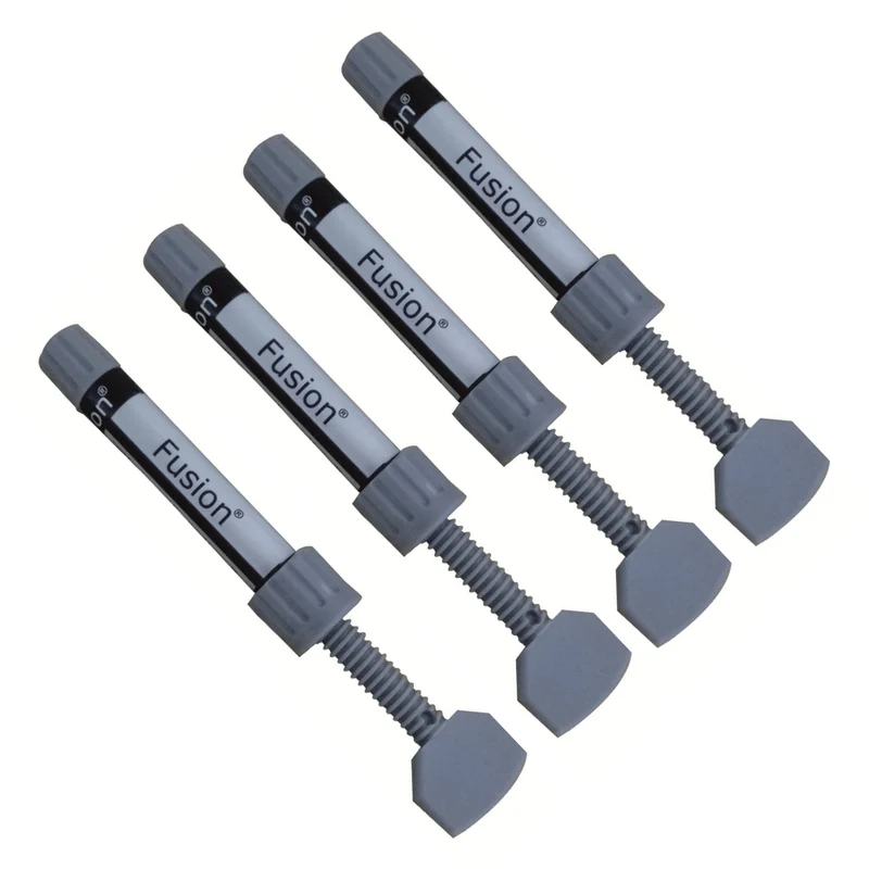 Fusion® Universal Intro Kit | Universelles Nano-Hybrid-Komposit | 4 x 4g Spritzen