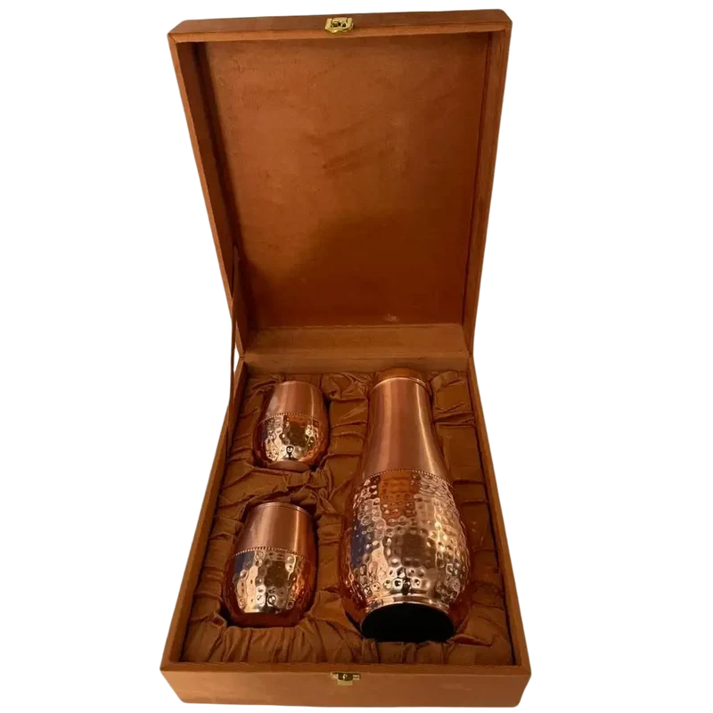 Reines Kupfer-Set mit tropfenförmiger Karaffe und 2 Kupferbechern – Gehämmert ± 950 ml