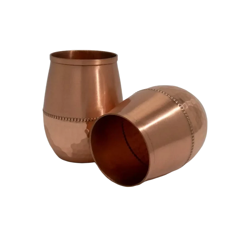 Reines Kupfer-Set mit tropfenförmiger Karaffe und 2 Kupferbechern – Gehämmert ± 950 ml