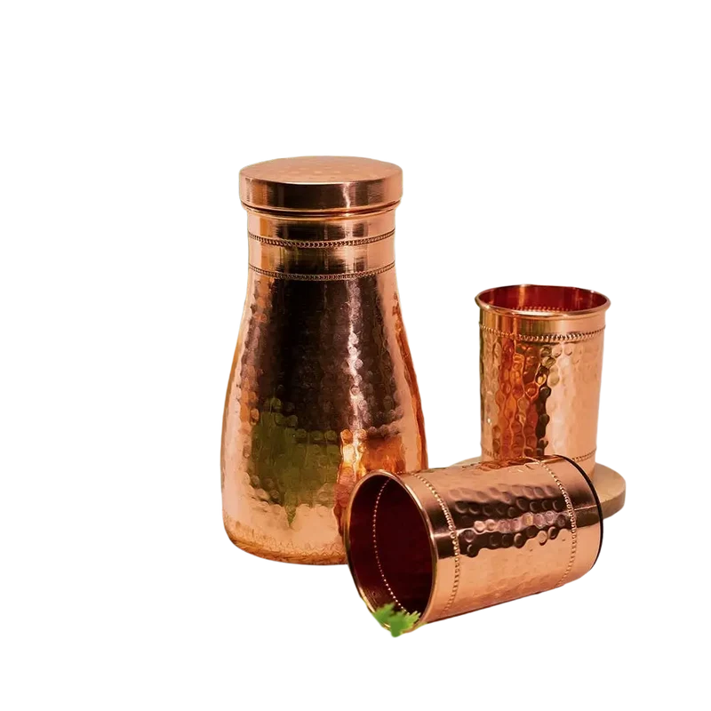 Reines Kupfer-Set mit Karaffe und 2 gehämmerten Kupferbechern – Handgefertigt ± 950 ml